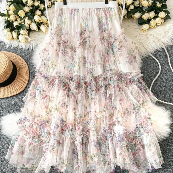 💐 PLUS Floral Tulle Skirt 💐 - Picture 2 of 5